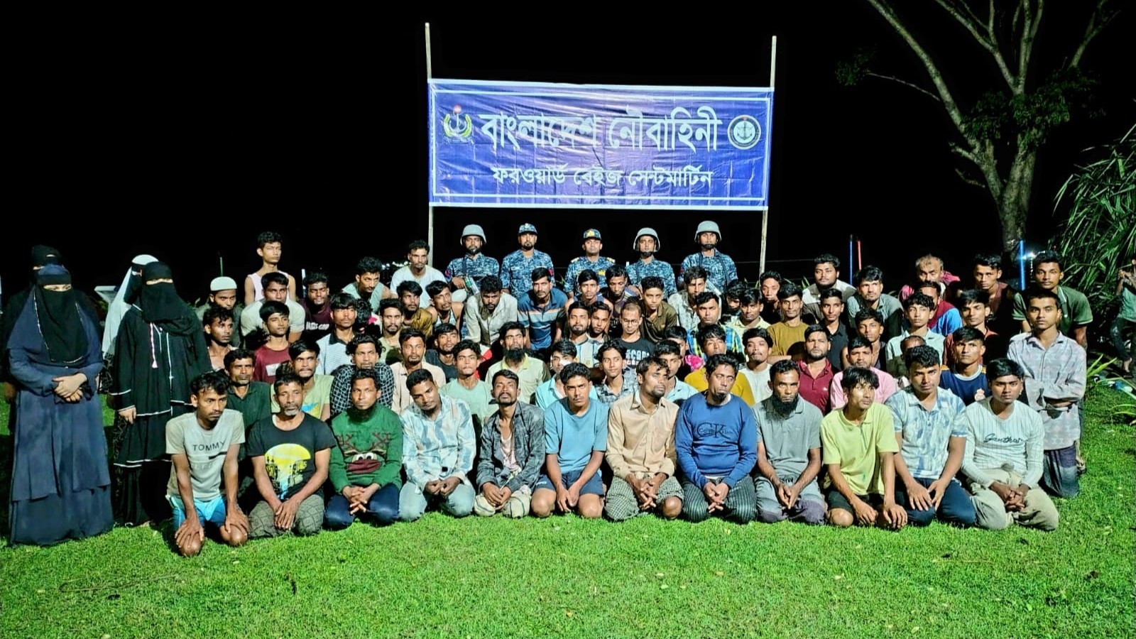 সমুদ্রে মালয়েশিয়াগামী বোট থেকে ৭৬ জন উদ্ধার, আটক ১১